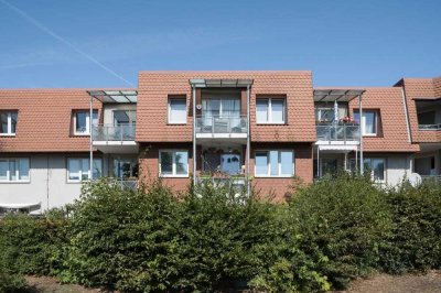 *Für Singles und Paare* Gut aufgeteilte 2-Zimmer-Wohnung in Wolfsburg-Westhagen mit Balkon