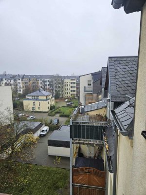 Dachgeschoß mit Aufzug,  Balkon und neuem Bad von privat für Kapitalanleger