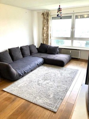 Helle und stilvolle 2-Zimmer-Wohnung mit Balkon und Einbauküche – voll möbliert!