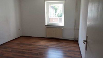 Seltene Erdgeschoss Wohnung in Helmstedt. 2 Monate kaltmietfrei zum selber renovieren!