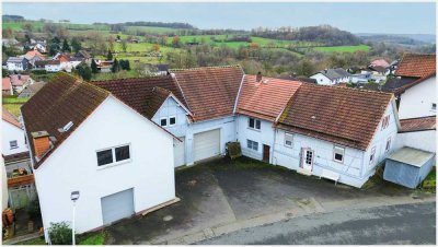 Wohnhaus mit angrenzender Halle & zusätzlichem Ausbaupotenzial in Schotten-Eschenrod!