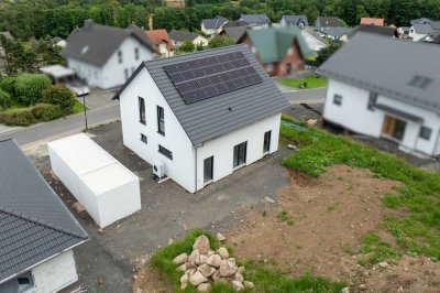 Traumhaftes, freistehendes Einfamilienhaus in idyllischer Wohnlage von Liebenscheid! Neubau!