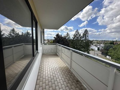 Stilvolle Wohnung in Pulheim mit beeindruckender Aussicht.