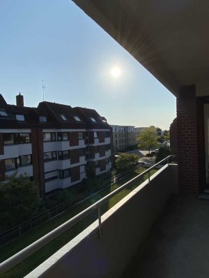 Erstbezug nach Sanierung: schöne 2-Zimmer-Wohnung mit EBK, Balkon und Tiefgarage in Verden