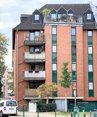 Geräumige 2-Zimmer-Wohnung mit Balkon, ruhige Seitenstraße in Düsseldorf-Flingern