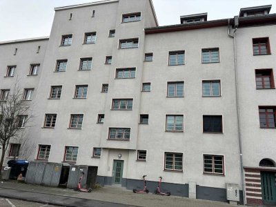 WBS A - Modernisierte 3-Zimmerwohnung in Denkmalcharme