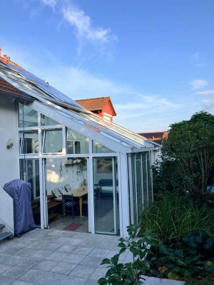 Einfamilienhaus am Waldrand mit Panoramablick, Wintergarten und Kamin in Unterheinriet