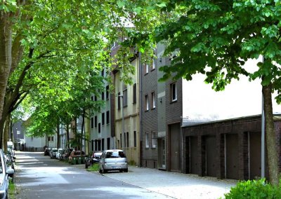 Erdgeschoss 3-Zi.-Wohnung, Wfl. 101 m² und Garage