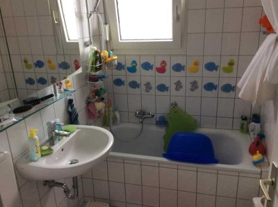 **Ihr neues Zuhause**  gemütliche 3 Zimmer-Wohnung mit Wannenbad in MG-Hardt