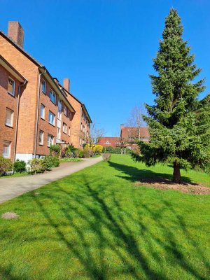 Stilvolle 3,5-Zimmer- Wohnung mit Balkon zu vermieten!