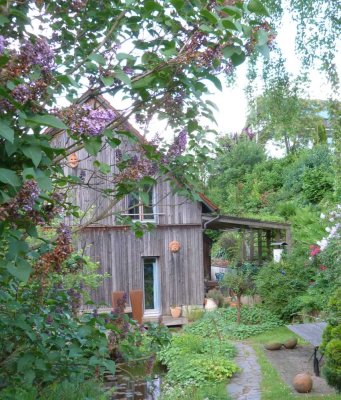 Charmantes freistehendes Einfamilienhaus mit traumhaftem Garten