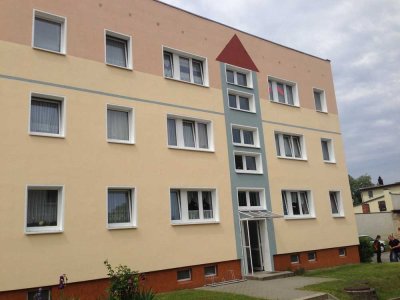 2 Zi. Whg in Döbern, EG mit Balkon, EBK, Bad mit Fenster