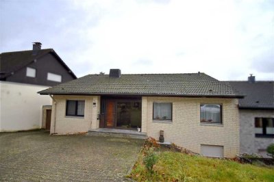 Weitblick und Ruhe in Ihrem neuen Zweifamilienhaus in Stolberg-Vicht