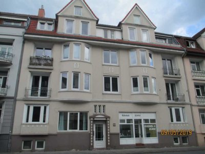 Schöne 4-Zimmer-Maisonette-Wohnung mit Balkon und EBK in Flensburg