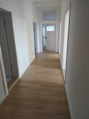 4-Zimmer-Wohnung, Bad mit Wanne+Dusche+Fenster, Terrasse, Weitblick, in Groß Düngen