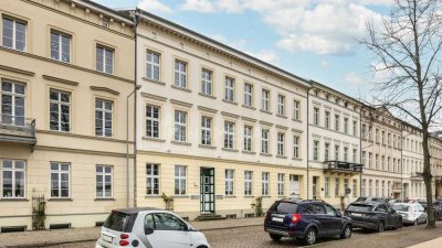 Top-Lage! Schöne Altbauwohnung in begehrter, zentraler Lage | Seenähe | Nah an Altstadt