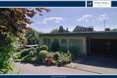 Freistehendes Einfamilienhaus in idyllischer Lage mit traumhaftem Blick ins Grüne