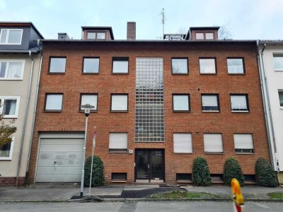 Mehrfamilienhaus nahe der Uni sucht neuen Besitzer - 
In ca. 800 m Entfernung zum Katzensprung!