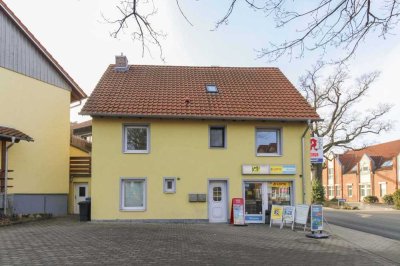 Gepflegtes Einfamilienhaus mit Balkon und langjährig vermieteter Kiosk als Einnahmequelle