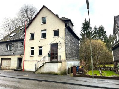 Ihr neues Zuhause oder Investitionsobjekt – DHH mit 3 Wohnungen!