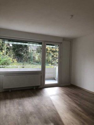 2,5 Zimmer mit Balkon, Erstbezug nach Sanierung, in ruhiger Lage von Recklinghausen