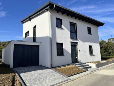 Ihr neues Zuhause in zentraler Lage von Hochhausen mit Garage und Garten