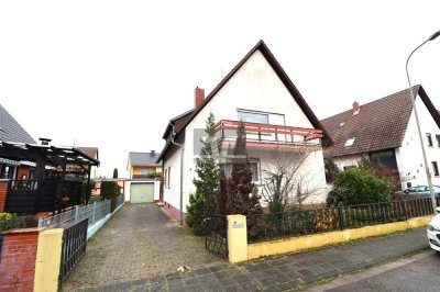 Einfamilienhaus - Familienhaus mit
2 Wohnungen in ruhiger und beliebter Lage!