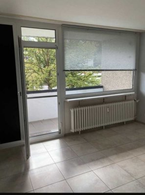 Tolle 3-Zimmer Wohnung mit Balkon und EBK in ruhiger Lage