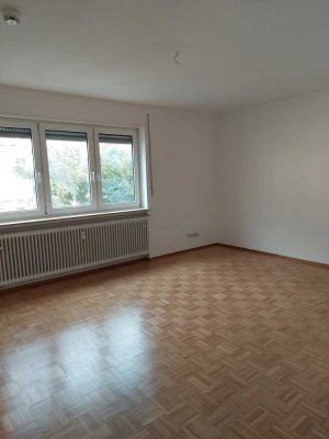 Schöne 2-ZKB Wohnung in zentraler Lage zu vermieten!