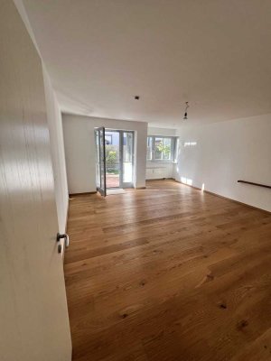 Gelegenheit, 3,5-Zimmer Gartenwohnung auf 2 Etagen, Renoviert