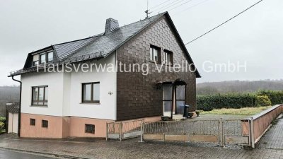 Zweifamilienhaus in ruhiger Lage sucht neue Eigentümer!