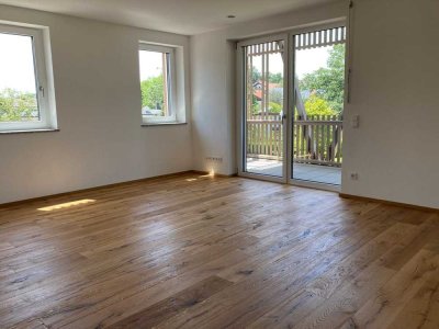 ERSTBEZUG! Barrierefreie 2,5 Zimmer-Wohnung, ruhig mit tollem Ausblick