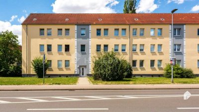 Lichtdurchflutete Etagenwohnung mit Balkon und Stellplatz in begehrter Lage von Merseburg