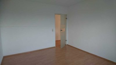 Helle 2-Zimmer-Wohnung mit Balkon und traumhaftem Blick bis nach Bad Dürkheim *Für eine Person!*