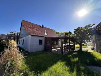 EINDRUCKSVOLL UND BEZUGSFREI | Ein Zuhause zum Verlieben mit verwunschener Scheune und Feldblick!