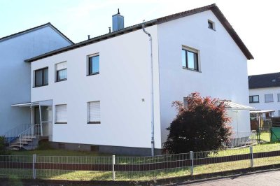 Geräumiges 2-Familien Wohnhaus in Forst in ruhiger Lage mit großem Garten