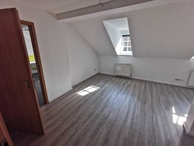 4-Raum-Wohnung mit Dachterrasse in zentraler Lage