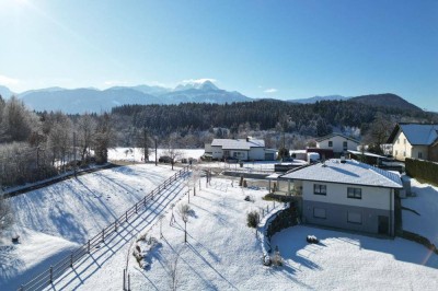 Neuwertiger Bungalow in traumhafter Aussichtslage