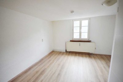 Ruhige klein renovierte 1-Zimmer-Wohnung