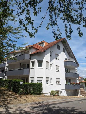 Freundliche 2,5-Zimmer-Wohnung mit EBK und Balkon in 74177, Bad Friedrichshall