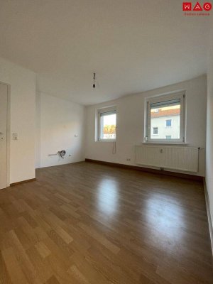 Moderne Wohlfühloase am grünen Stadtrand! Frisch sanierte 2-Zimmer Wohnung in Seyr Münichholz - Idyllisches Wohnen in ruhiger, sonniger Lage! Praktische Aufteilung - viele Grünflächen, Freizeitmöglichkeiten direkt vor der Haustüre!