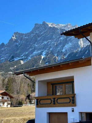 Attraktive 2-Raum-Wohnung mit EBK, Balkon und Garten in Ehrwald