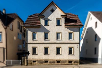 Eigentumswohnung im Erdgeschoss mit Terrasse und Stellplatz