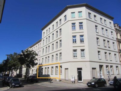 WG geeignete Altbau Wohnung in der südlichen Innenstadt, ab November