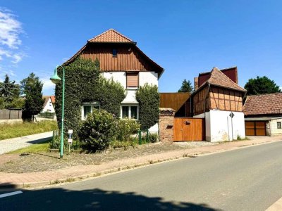 Einfamilienhaus mit viel Platz, großem Grundstück und Wiesenland