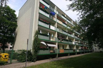 3 günstige Zimmer mit Balkon in guter Lage