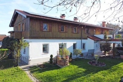 Frisch renovierter Wohntraum in Niederbayern - Bauernhaus in Haunersdorf bei Landau a.d. Isar