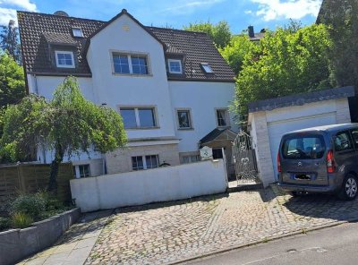Notverkauf - Komplett bezugsfreies Ein- bis Dreifamilienhaus mit Garage