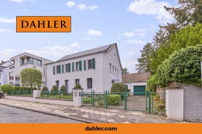 Technisch modernisierte Zweiparteien Villa mit Einliegerwohnung und wundervollem Garten