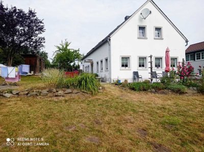 Schönes, geräumiges Haus mit vier Zimmern in Görlitz (Kreis), Neusalza-Spremberg